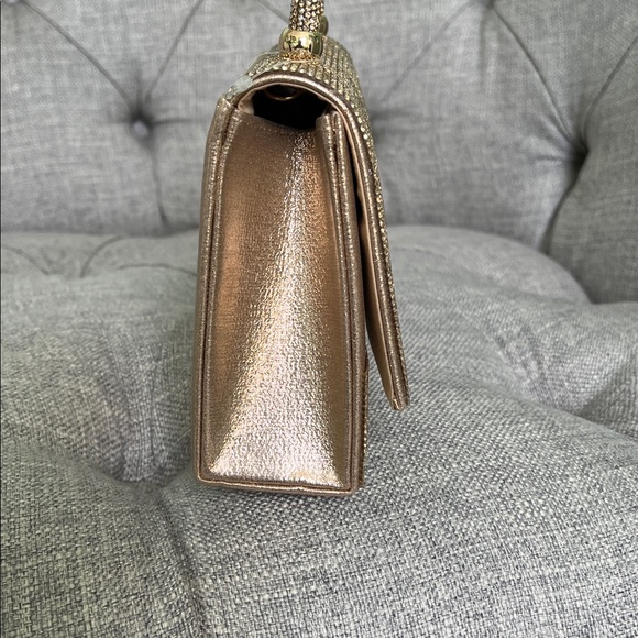 Elegant Gold Evening Handbag - Picture 7 of 9